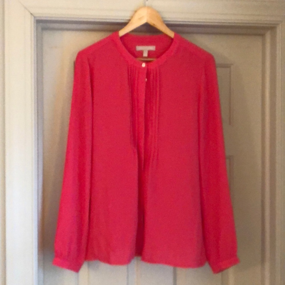 Banana Republic Pink button down with pleats M